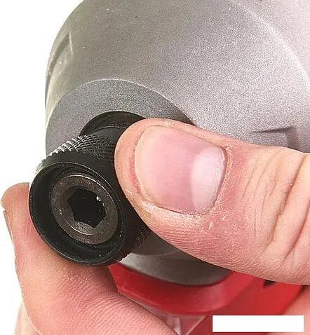 Milwaukee M18 CBLPP2B-402C 4933464593 (шуруповерт, винтоверт, 2 АКБ, кейс)