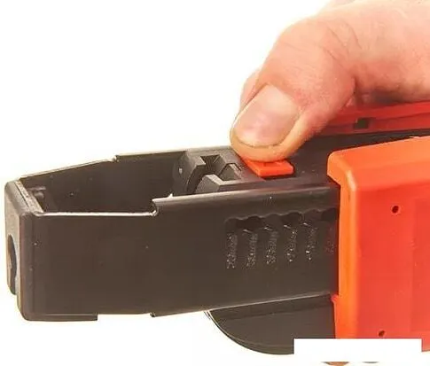 Шуруповерт для гипсокартона Milwaukee M18 FSG-0X 4933459201 (без АКБ, кейс)