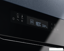Электрический духовой шкаф Electrolux EOB7S31Z
