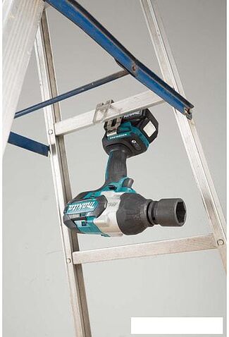 Ударный гайковерт Makita DTW1002Z (без АКБ)