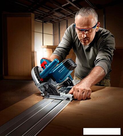 Дисковая пила Bosch GKT 55 GCE Professional [0601675000]