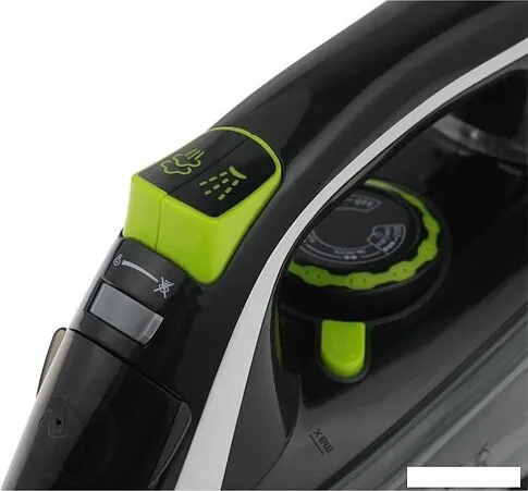 Утюг StarWind SIR2845