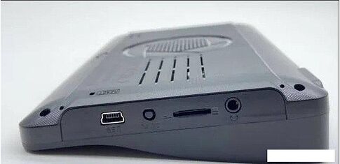 GPS навигатор GEOFOX 704