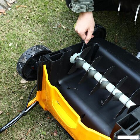 Скарификатор-аэратор Deko DKESC1700 081-2004