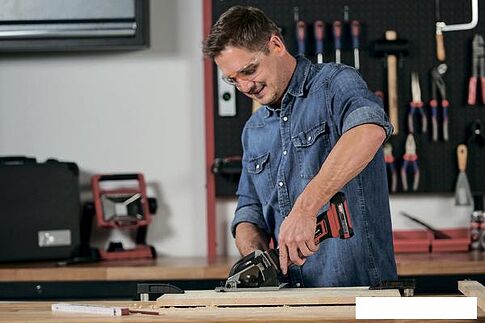 Дисковая (циркулярная) пила Einhell TE-CS 18/89 Li-Solo 4331100 (без АКБ)