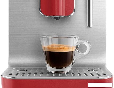 Эспрессо кофемашина Smeg BCC02RDMEU
