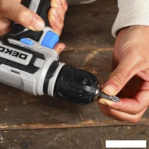 Дрель-шуруповерт Deko ZKCD12FU-Li 063-4141 (с 1-им АКБ)