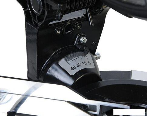 Торцовочная пила Энергомаш Гарант ПТ1-210