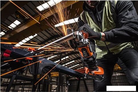 Угловая шлифмашина AEG Powertools BEWS 18-125BLPX2-0 4935480857 (без АКБ)