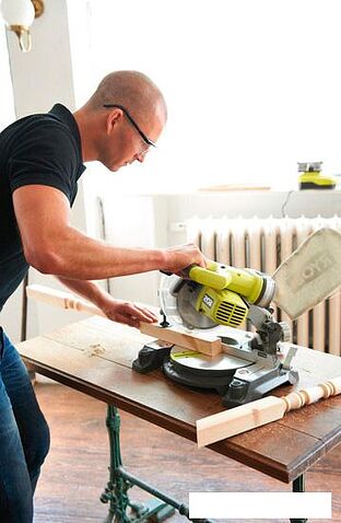 Дисковая пила Ryobi EMS190DCL [5133000932]