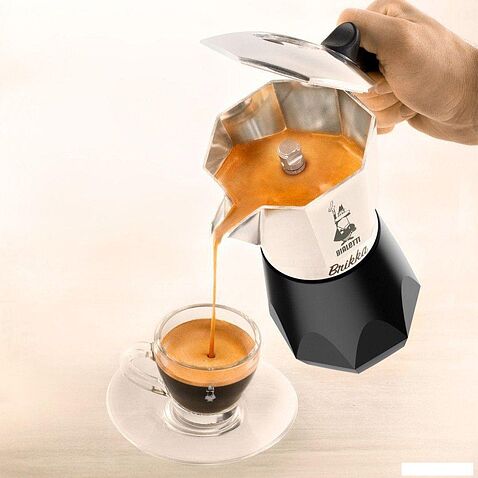 Гейзерная кофеварка Bialetti Brikka 2023 7328 (4 порции)
