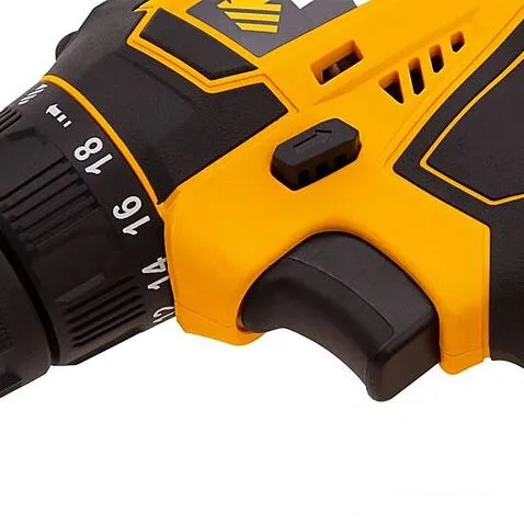 Дрель-шуруповерт Denzel CDL-18-02BM (с 2-мя АКБ, кейс)