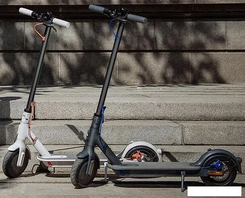 Электросамокат Xiaomi Mi Electric Scooter 3 BHR4854GL (onyx black)