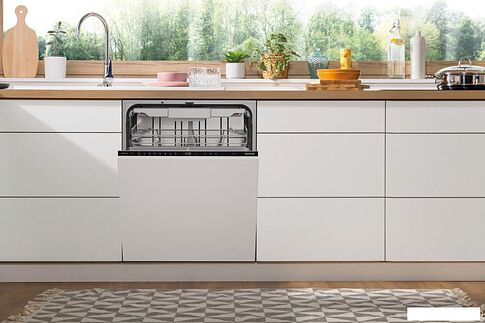 Встраиваемая посудомоечная машина Gorenje GV663D62