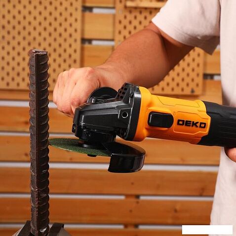 Угловая шлифмашина Deko AG950DK 083-1024