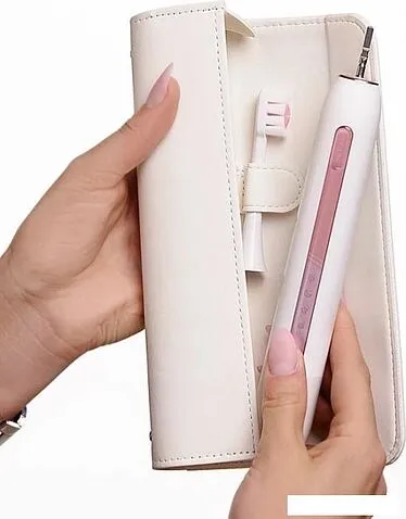 Электрическая зубная щетка Revyline RL 070 (белый)