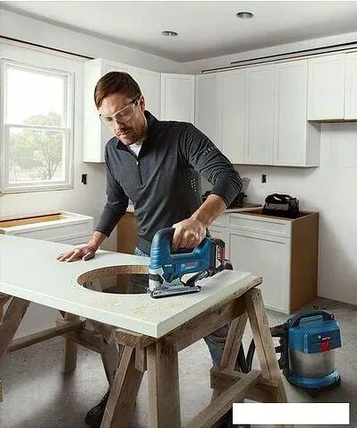 Электролобзик Bosch GST 185-LI Professional 06015B3023 (с 1-м АКБ, кейс)