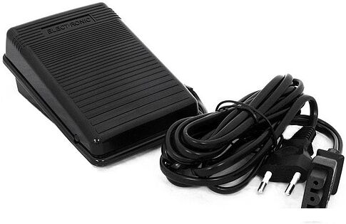 Электромеханическая швейная машина Singer M3205