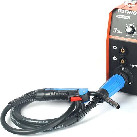 Сварочный инвертор Patriot WMA 225MQ [605 30 1755]
