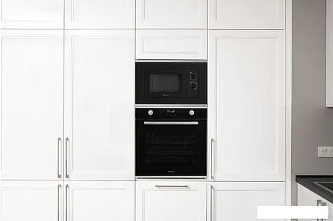 Микроволновая печь Weissgauff HMT-2017 Grill