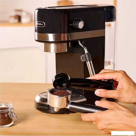 Рожковая помповая кофеварка Solac Taste Slim Black