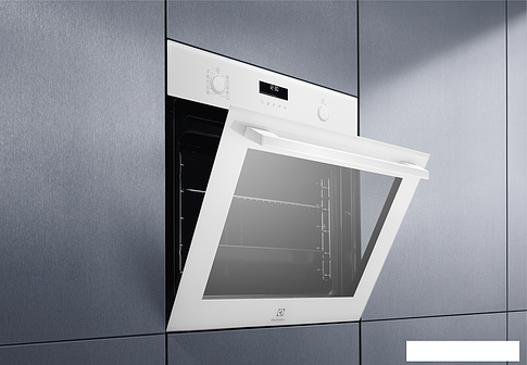 Электрический духовой шкаф Electrolux SteamBake 600 EOD6C77WV