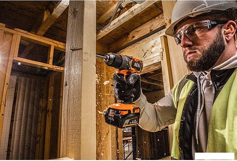 Ударная дрель-шуруповерт AEG Powertools BSB 18SBL2-0 4935480057 (без АКБ)