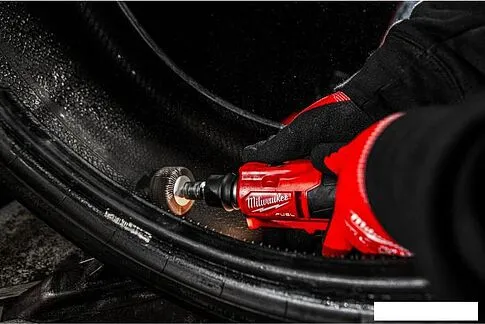 Прямошлифовальная машина Milwaukee M12 FTB-0 Fuel 4933472215 (без АКБ)
