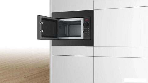 Микроволновая печь Bosch Serie 2 BFL523MB4