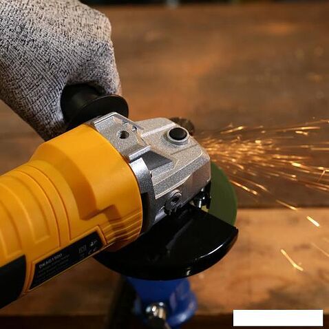 Угловая шлифмашина Deko DKAG1500