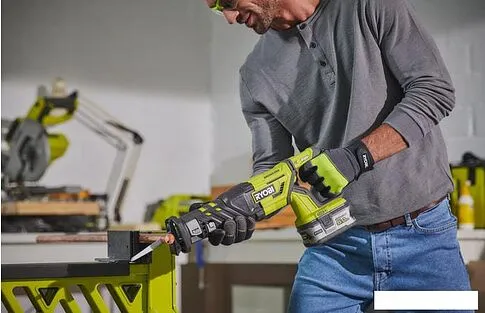 Сабельная пила Ryobi R18RS7-0 (без АКБ)