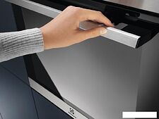Электрический духовой шкаф Electrolux SurroundCook 600 EOF3H70X Электрический духовой шкаф Electrolux SurroundCook 600 EOF3H70X
