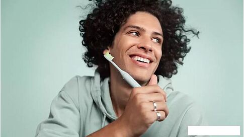 Электрическая зубная щетка Philips Battery Toothbrush HY1100/03
