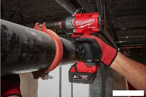 Гайковерт Milwaukee M18 FUEL M18FHIW2P12-0X 4933492785 (без АКБ, кейс)