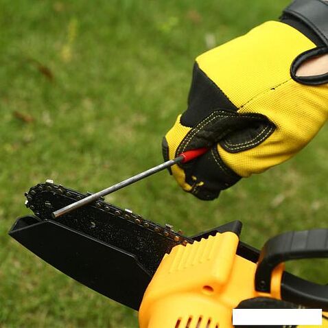 Аккумуляторная пила Deko DKCHS 20-4 Set 063-4308 (с 2-мя АКБ)