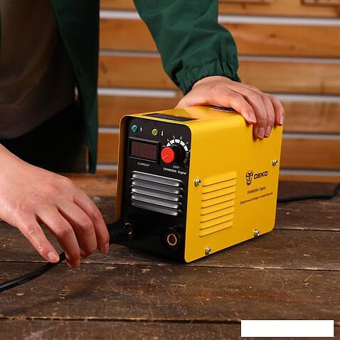 Сварочный инвертор Deko DKWM200A 083-3000