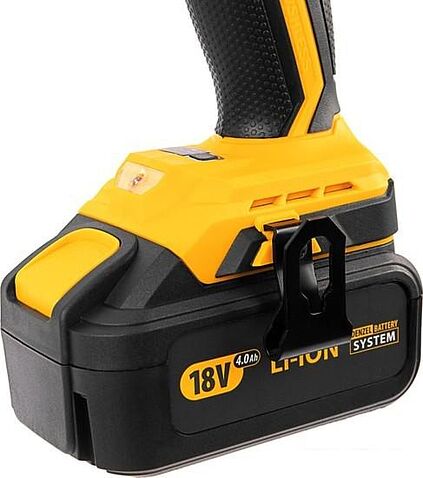 Гайковерт Denzel CIW-IB-300 26501 (с 1-им АКБ, кейс, набор оснастки)