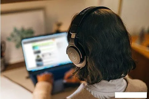 Наушники Audio-Technica ATH-M20xBT (черный)