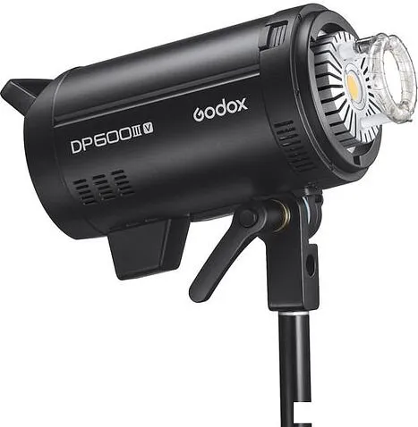 Лампа Godox DP600IIIV