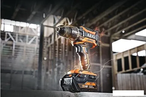 Ударная дрель-шуруповерт AEG Powertools BSB 18BL LI-602C 4935464100 (с 2-мя АКБ 6 Ач, кейс)