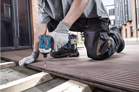 Винтоверт Bosch GDR 18V-215 Professional 06019N2020 (без АКБ)