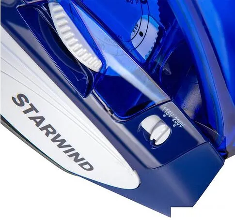 Утюг StarWind SIR1015