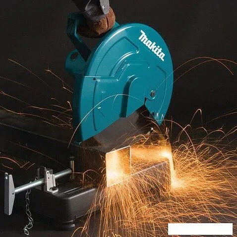 Дисковая пила Makita LW1401