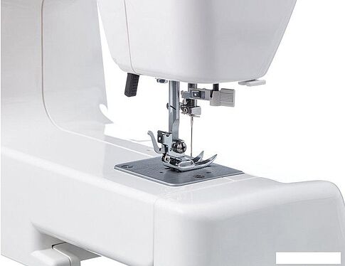 Электромеханическая швейная машина Janome XV-7