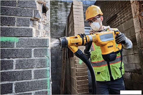 Перфоратор DeWalt D25614K