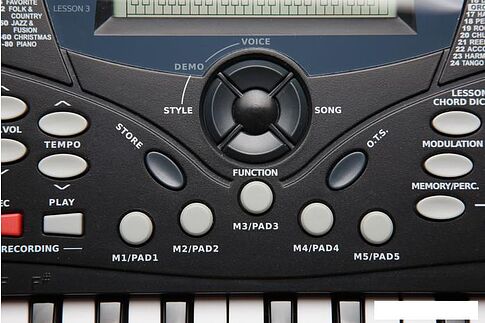 Синтезатор Kurzweil KP30