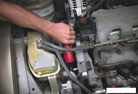 Трещотка Milwaukee M12 M12IR-201B 4933441720 (с 1-им АКБ, сумка)