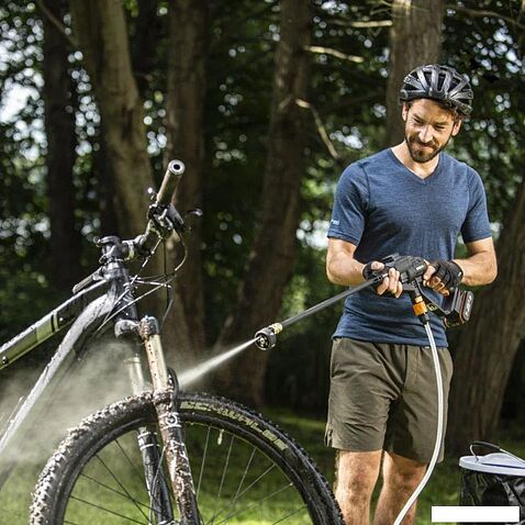 Мойка высокого давления Worx WG633E (с 1-им АКБ)