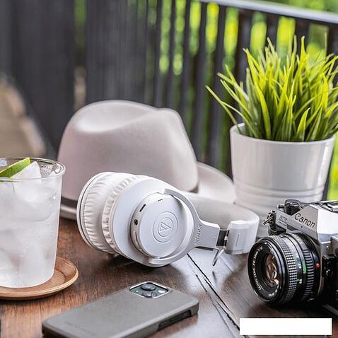 Наушники Audio-Technica ATH-M20xBT (белый)