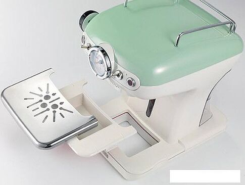 Рожковая кофеварка Ariete Vintage 1389 (зеленый)